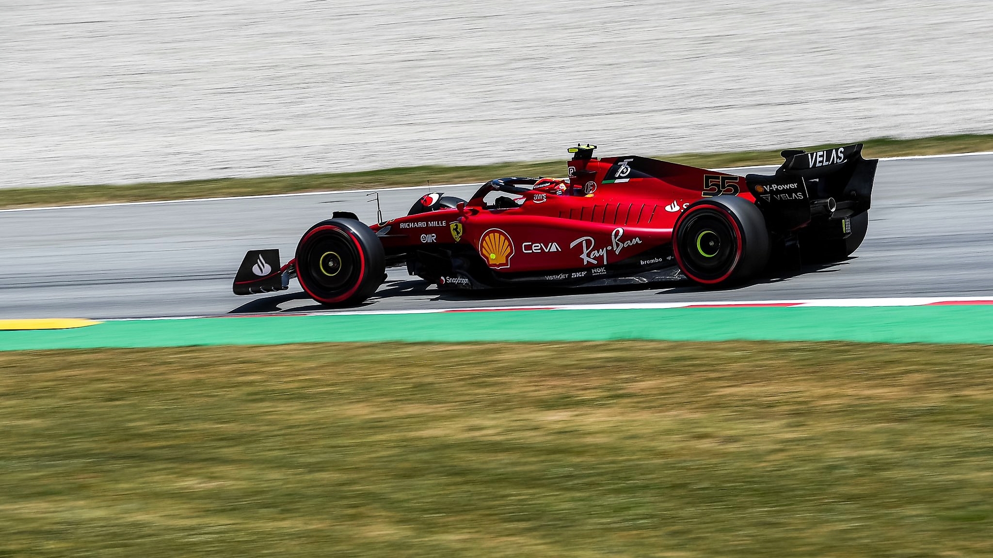 feel the speed with this Ferrari F1 75 wallpaper 2048x1152