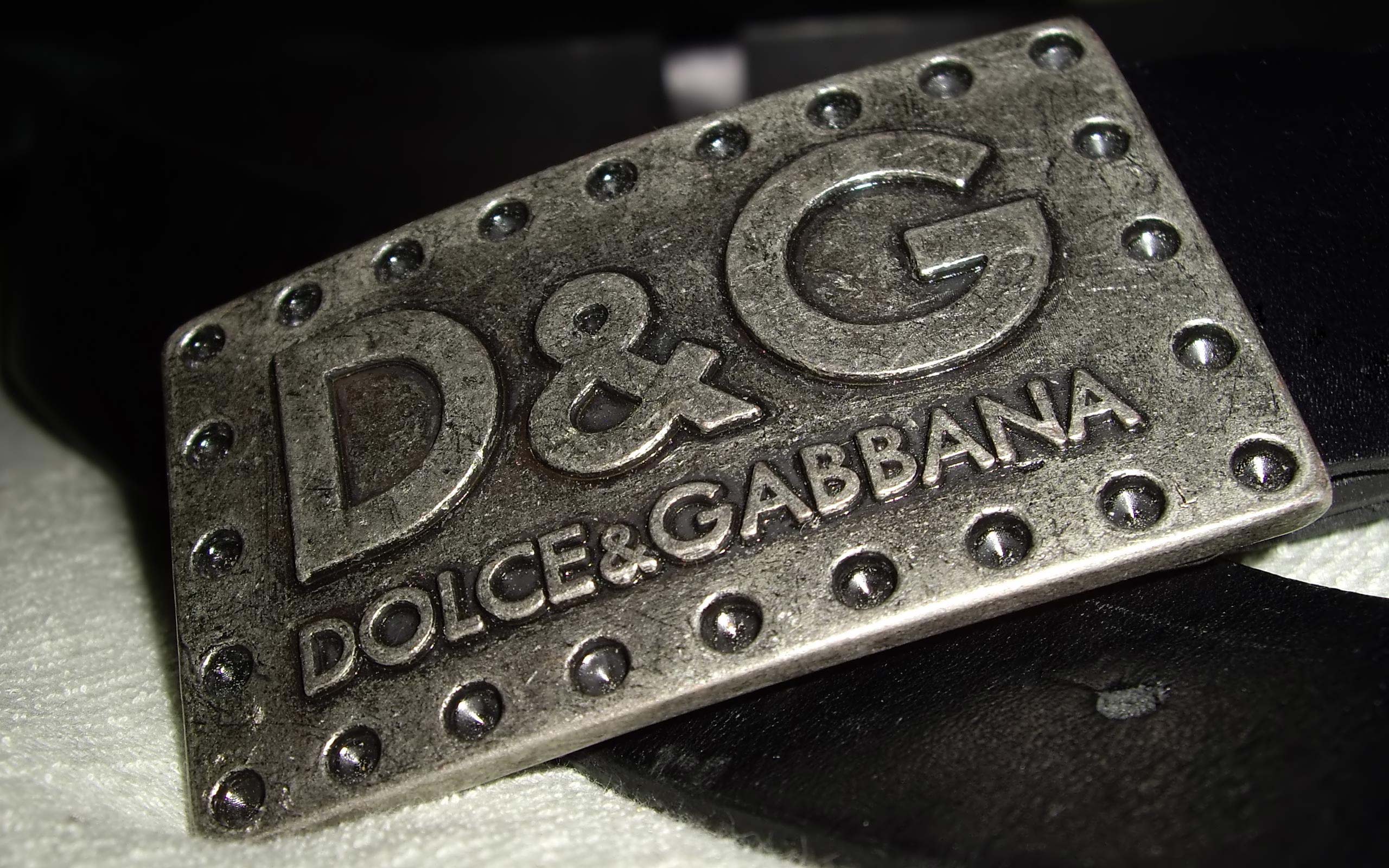 Free Dolce and Gabbana Wallpaper 4k 2560x1600