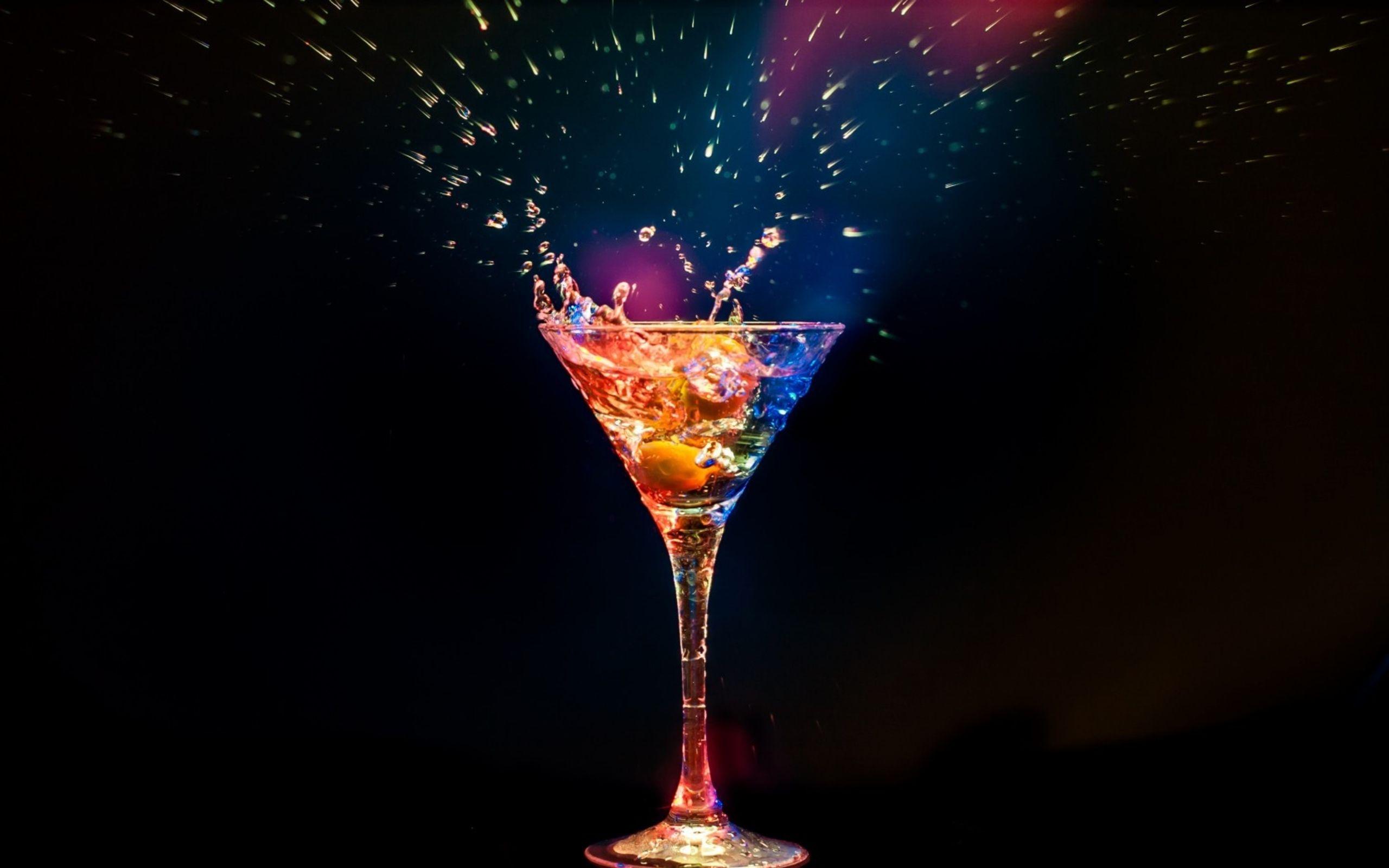 Rainbow Martini Background 2560x1600