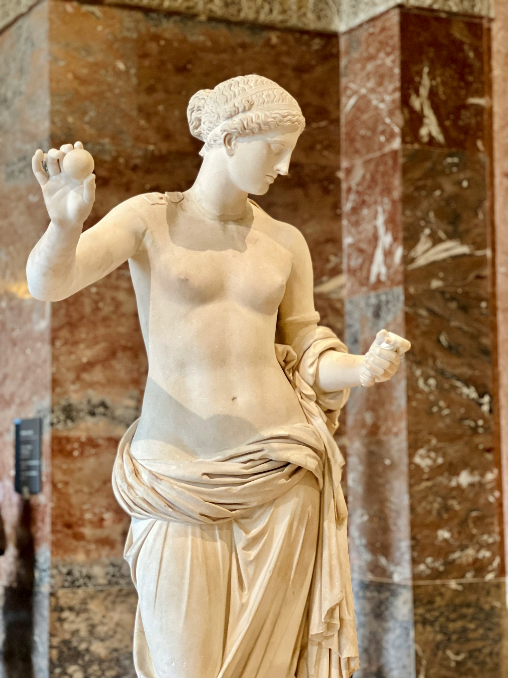 Aphrodite Statue Wallpaper 1920x2560